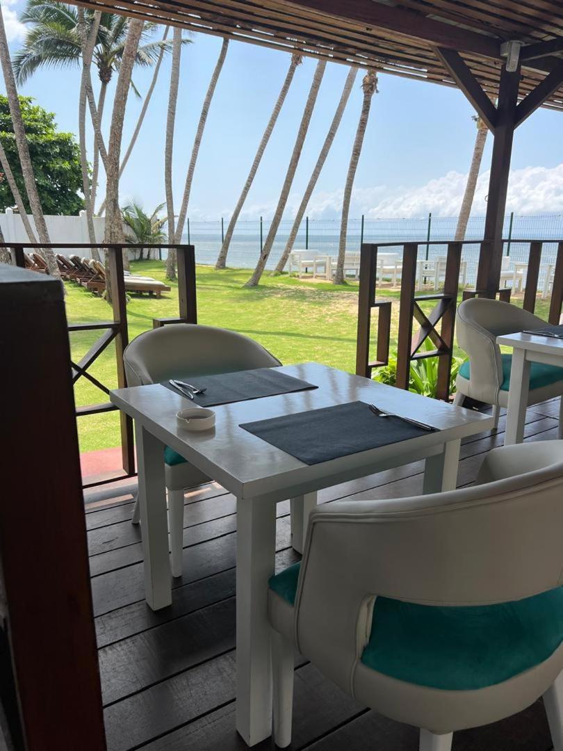 Résidence Hôtelière Océane Libreville Esterno foto